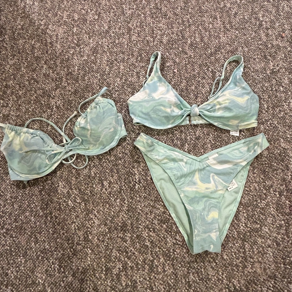 Stylish Green Swirl Bikini Set